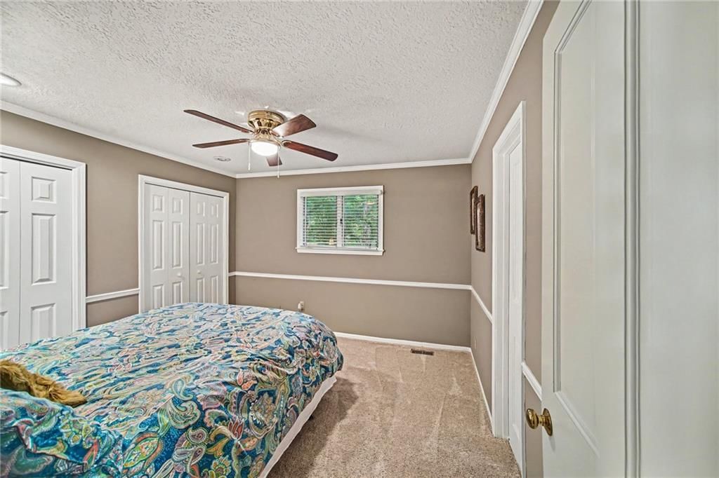 11852 Larsen Street — photo 34