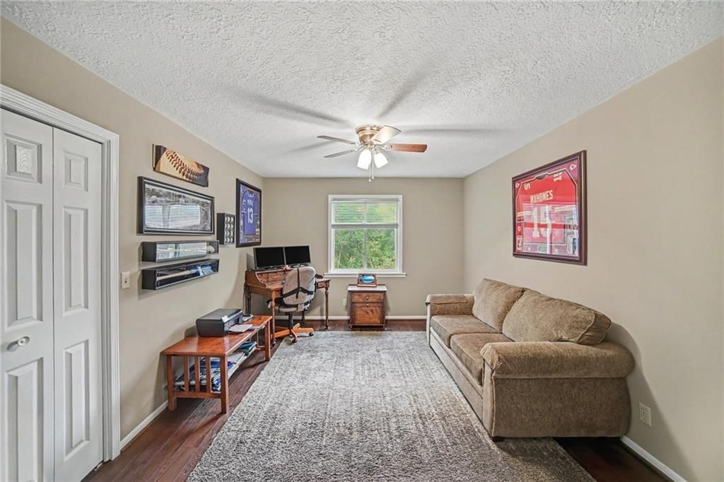 11852 Larsen Street — photo 37