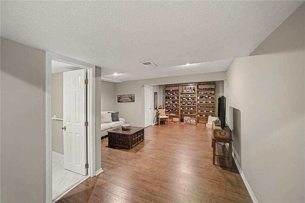 11852 Larsen Street — photo 42