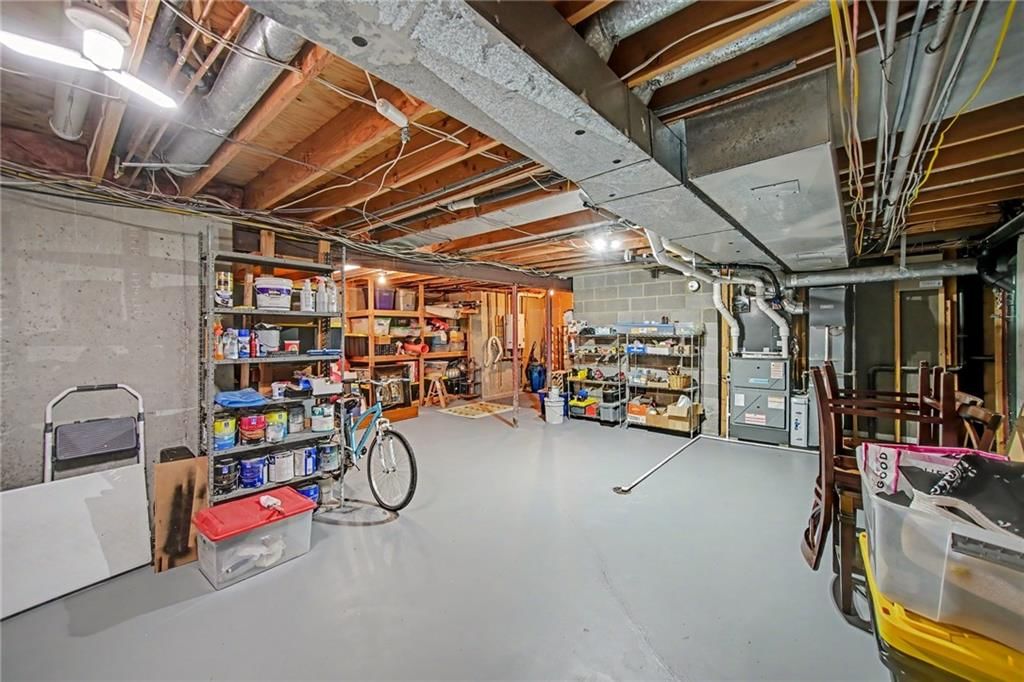 11852 Larsen Street — photo 46