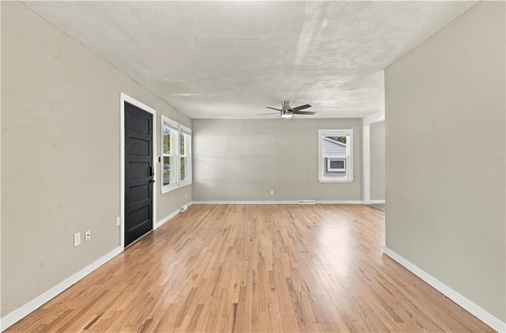 1615 N Dodgion Avenue — photo 7