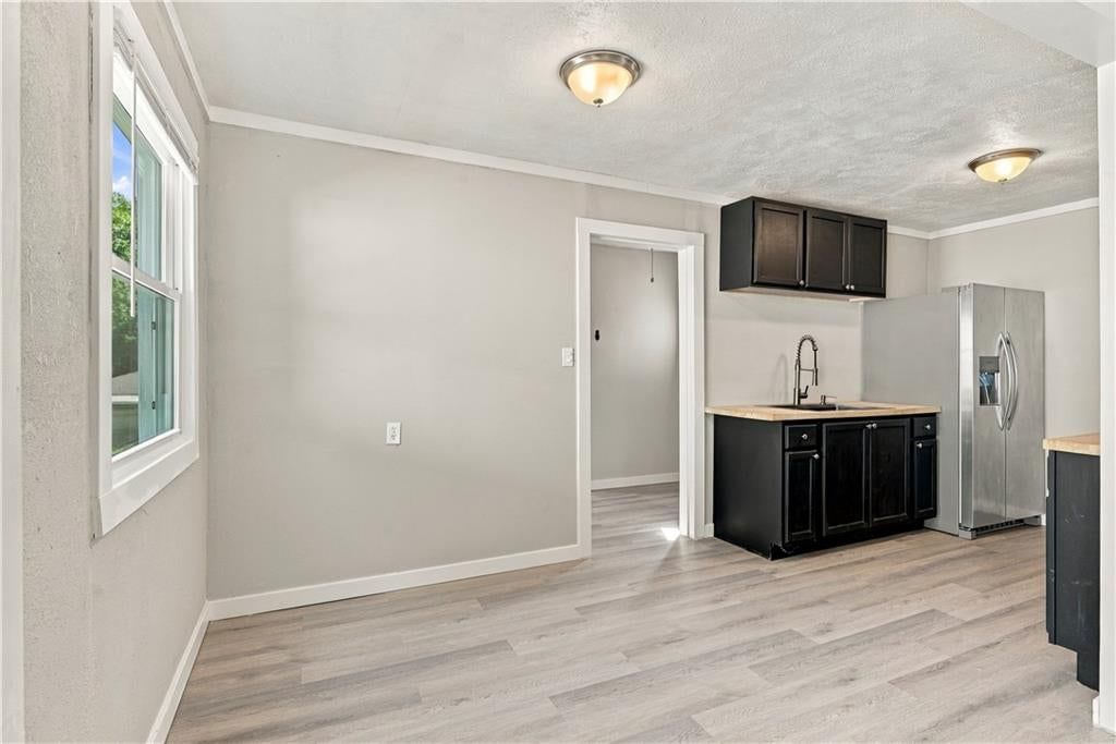 1615 N Dodgion Avenue — photo 8