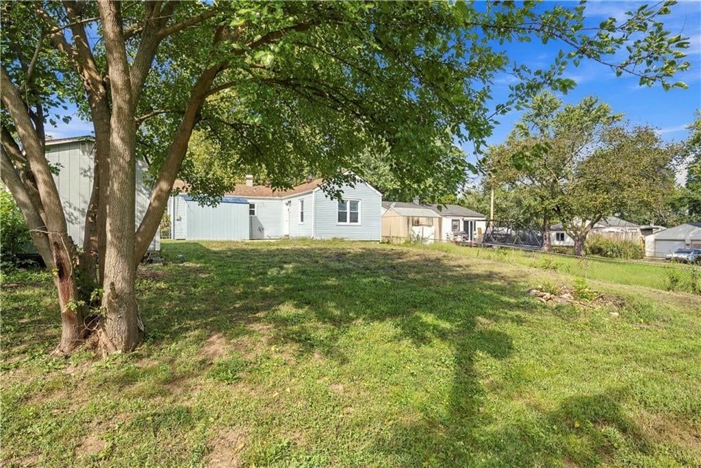 1615 N Dodgion Avenue — photo 21