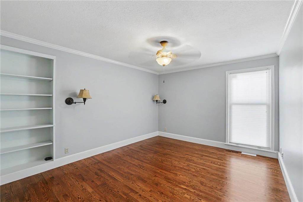 Double vanity at 9913 W 125th Terrace, Overland Park, KS 66213