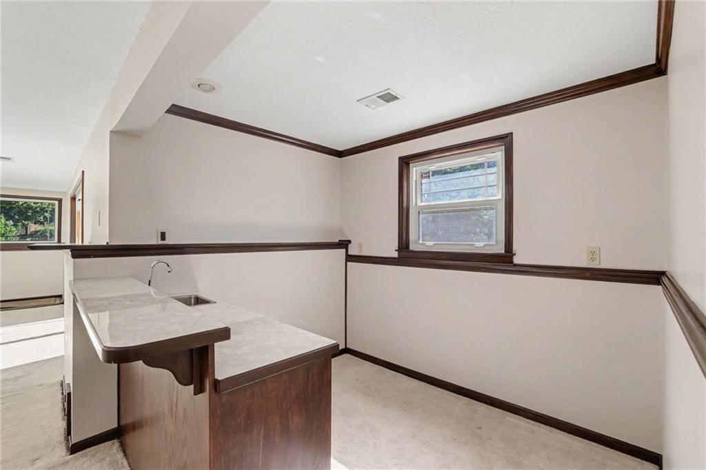 Photo 27 of 35 - 9913 W 125th Terrace, Overland Park, KS 66213