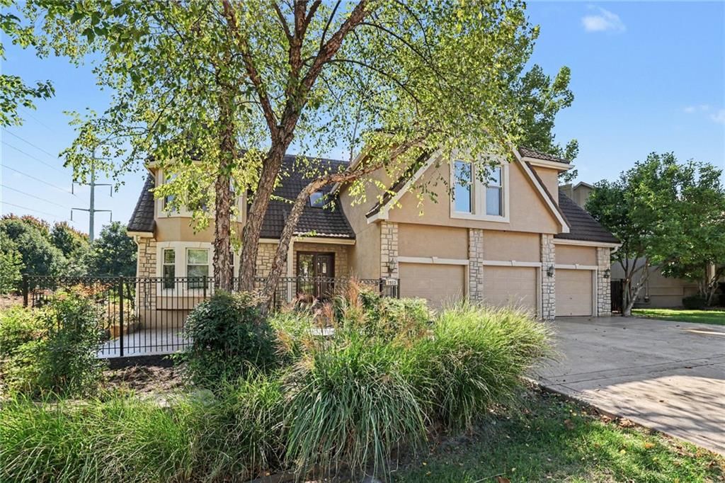 Photo 35 of 35 - 9913 W 125th Terrace, Overland Park, KS 66213
