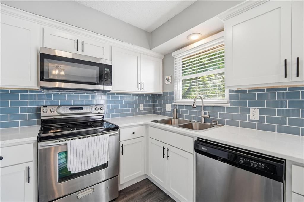 5759 N Anita Avenue — photo 11