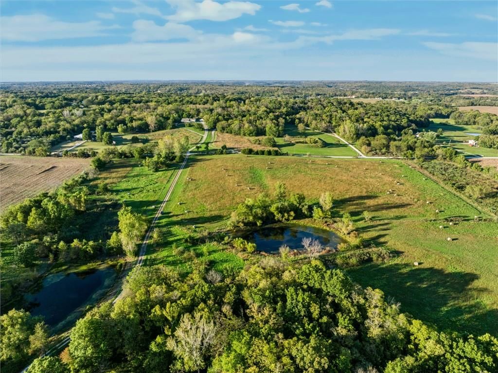 25073 Hemphill Road, Lawrence, KS: listing photo 2