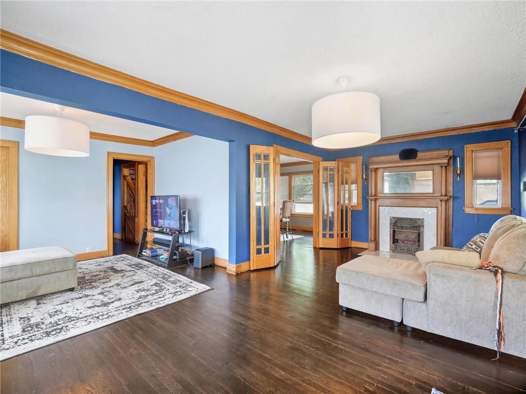Photo 6 of 35 - 320 N River Boulevard, Independence, MO 64050