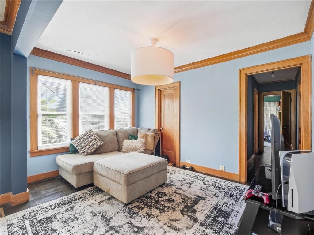Photo 7 of 35 - 320 N River Boulevard, Independence, MO 64050