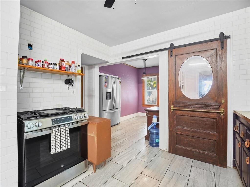 Photo 13 of 35 - 320 N River Boulevard, Independence, MO 64050