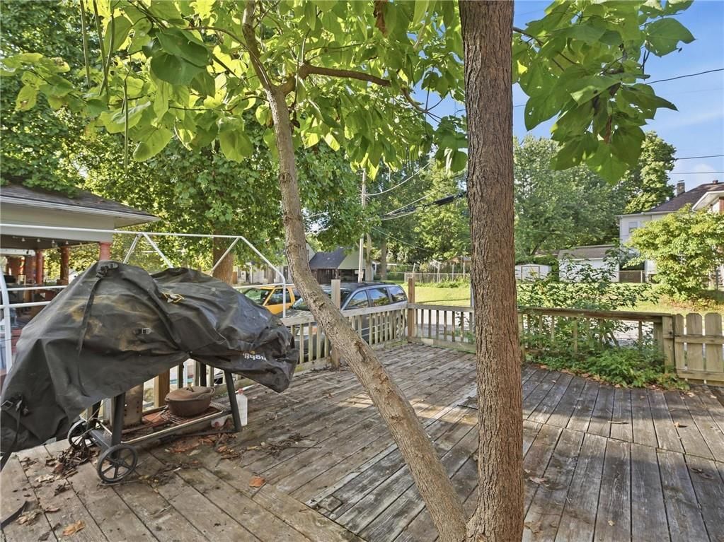 Fenced yard at 320 N River Boulevard, Independence, MO 64050