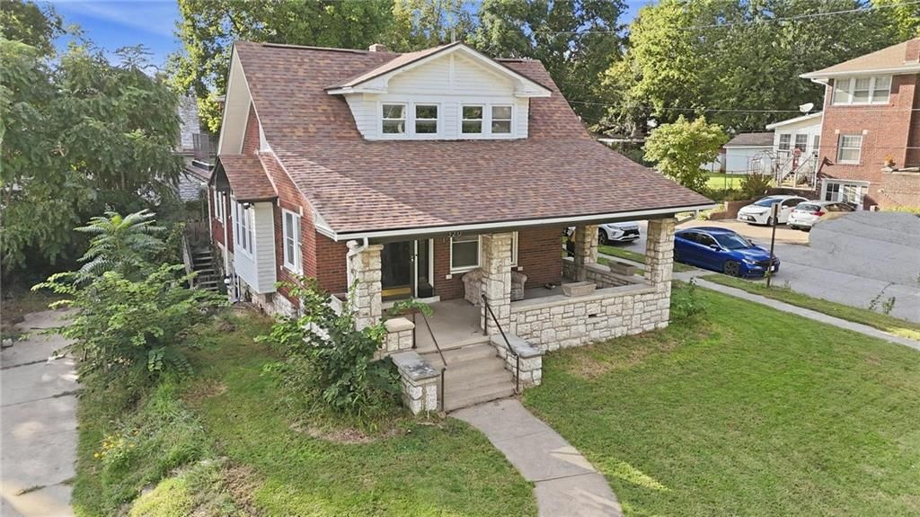 Photo 35 of 35 - 320 N River Boulevard, Independence, MO 64050