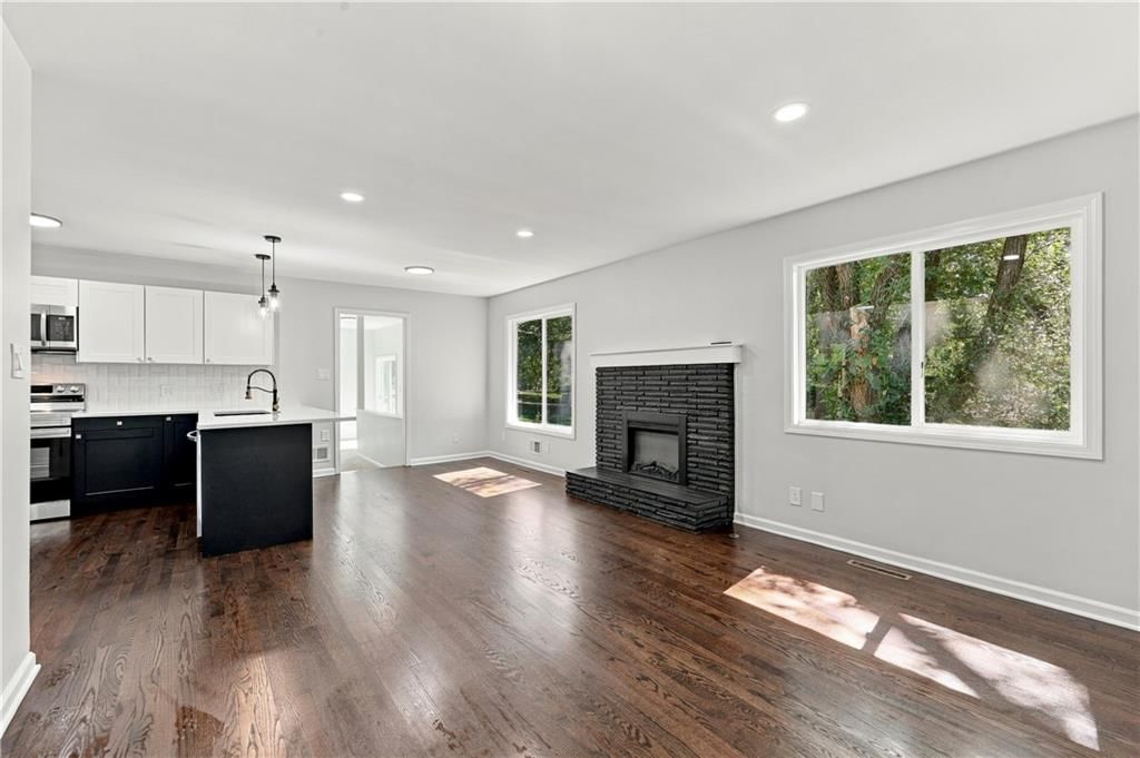 Photo 17 of 49 - 9509 E 79th Street, Raytown, MO 64138