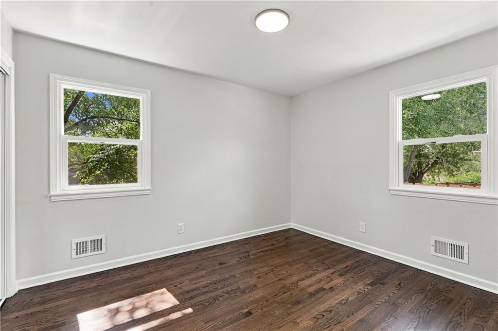 Photo 22 of 49 - 9509 E 79th Street, Raytown, MO 64138