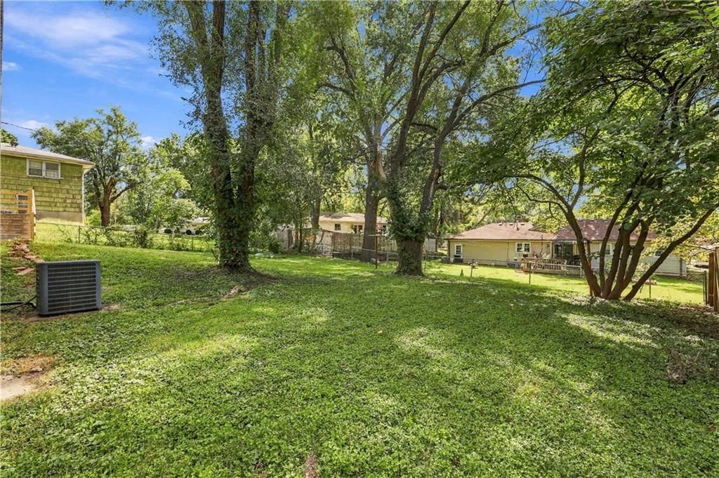 Photo 39 of 49 - 9509 E 79th Street, Raytown, MO 64138