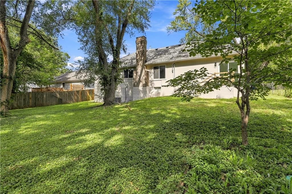 Photo 42 of 49 - 9509 E 79th Street, Raytown, MO 64138