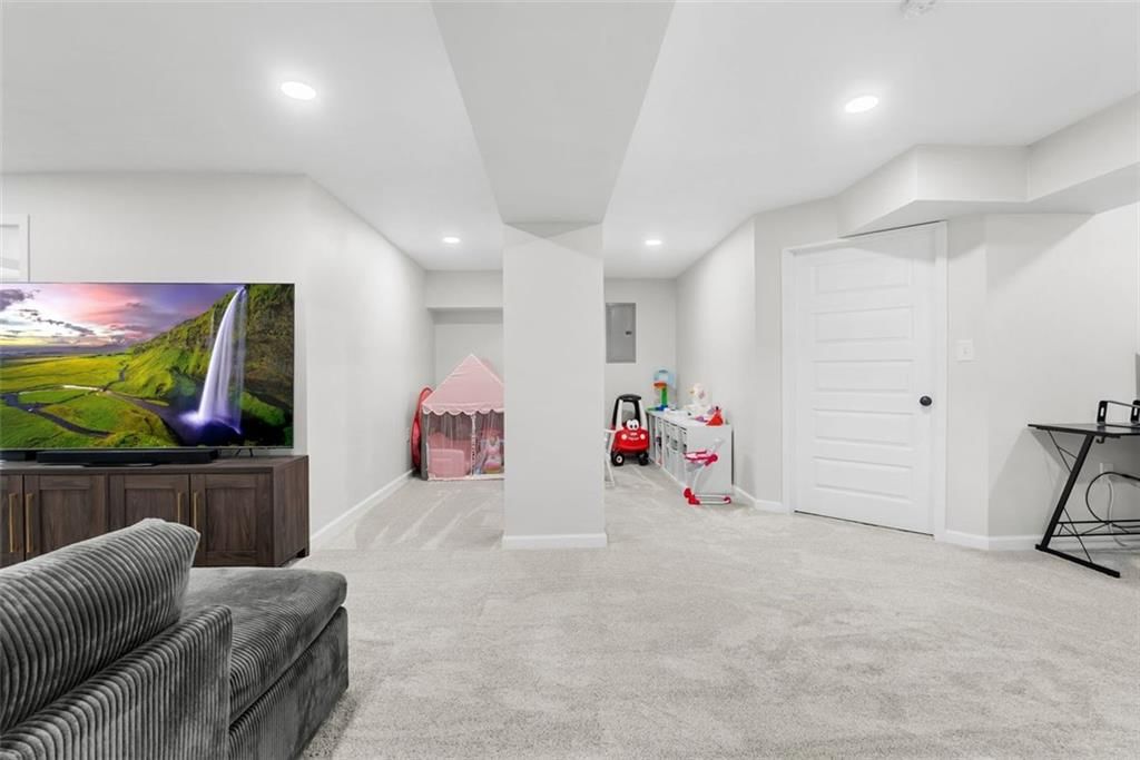 8765 SW Brickell Drive — photo 27