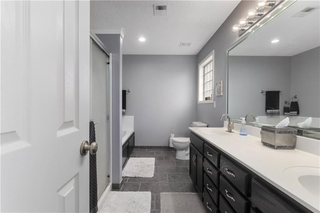 8423 N Paris Court — photo 25