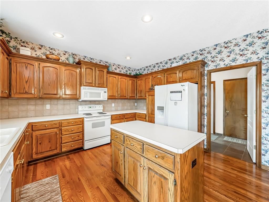 504 NE 94th Court — photo 10