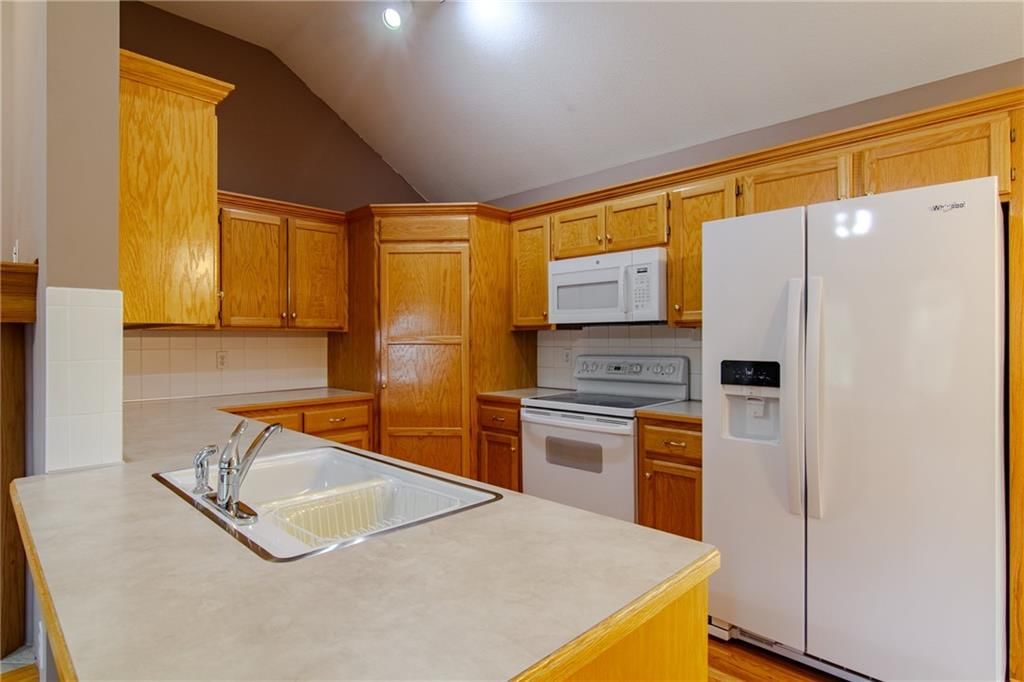 1116 Adams Circle — photo 8