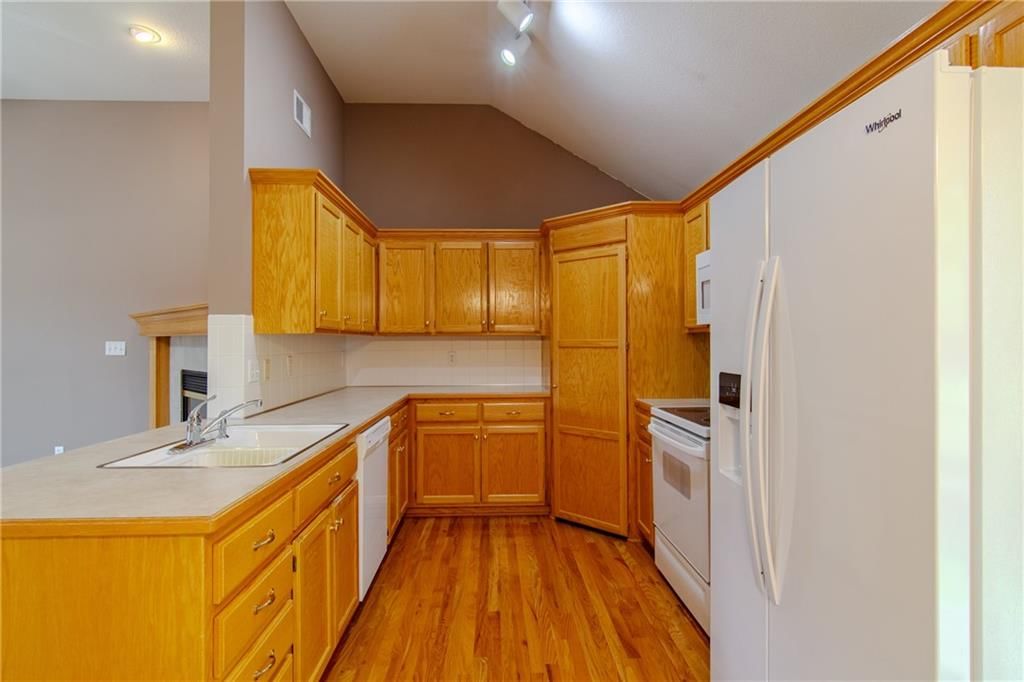 1116 Adams Circle — photo 9