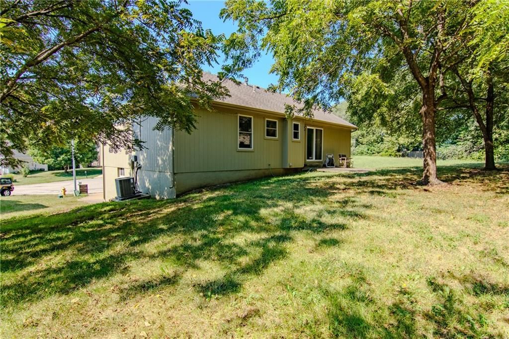 1116 Adams Circle — photo 40