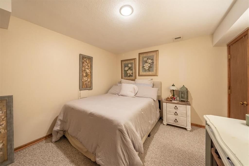 11600 W 109TH Street — photo 30