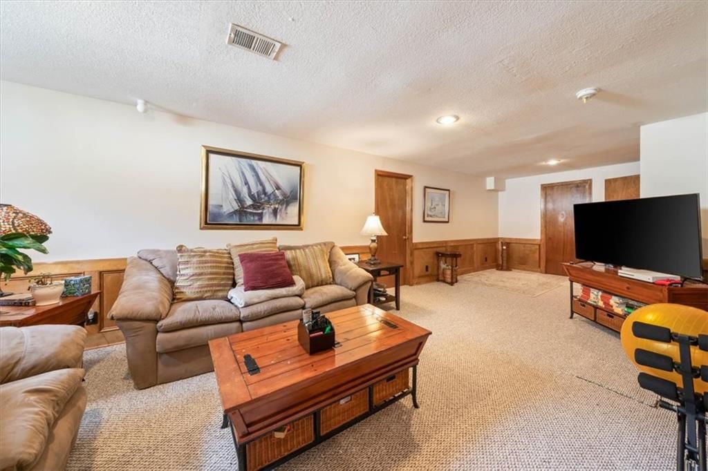 11600 W 109TH Street — photo 32