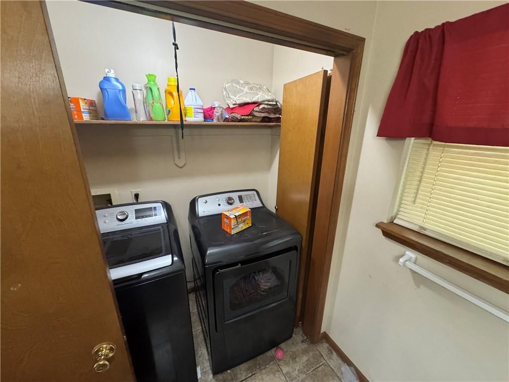1820 Evergreen Street — photo 16