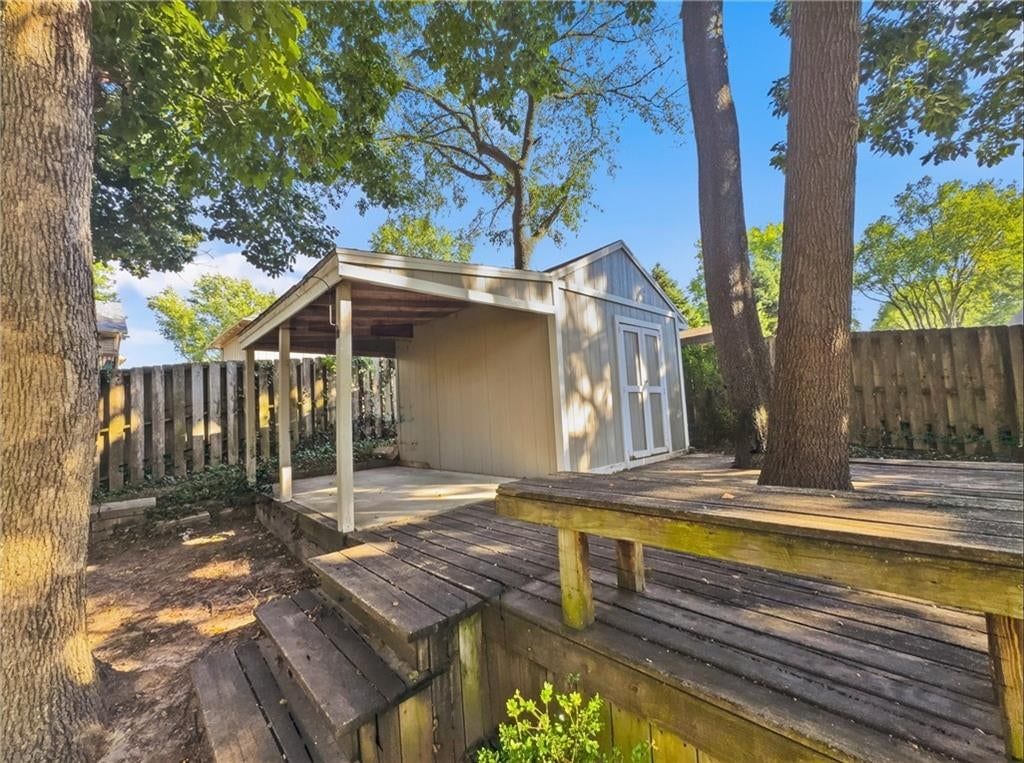 6901 N Lydia Avenue — photo 37