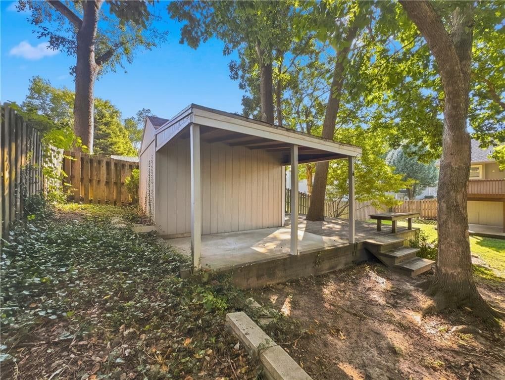 6901 N Lydia Avenue — photo 38