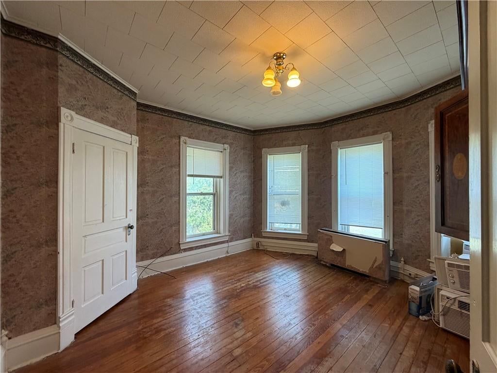 614 Elm Street — photo 15