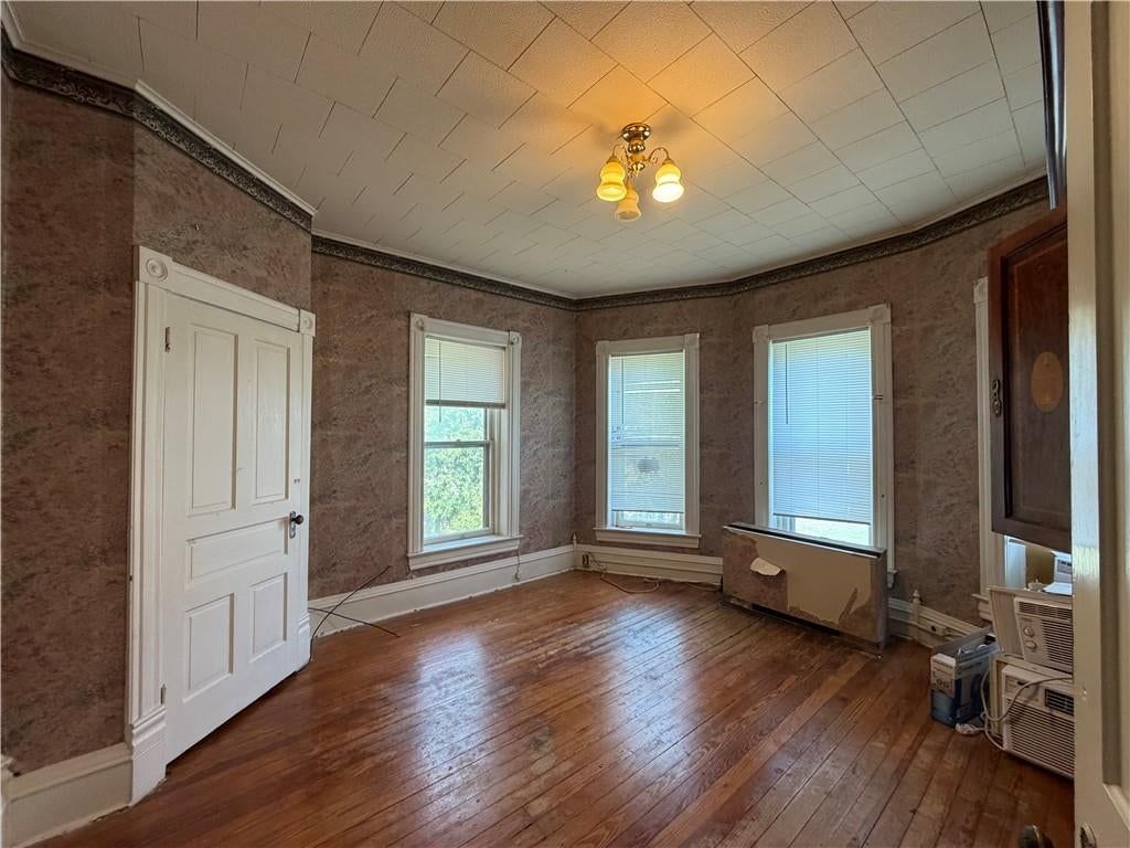 614 Elm Street — photo 16