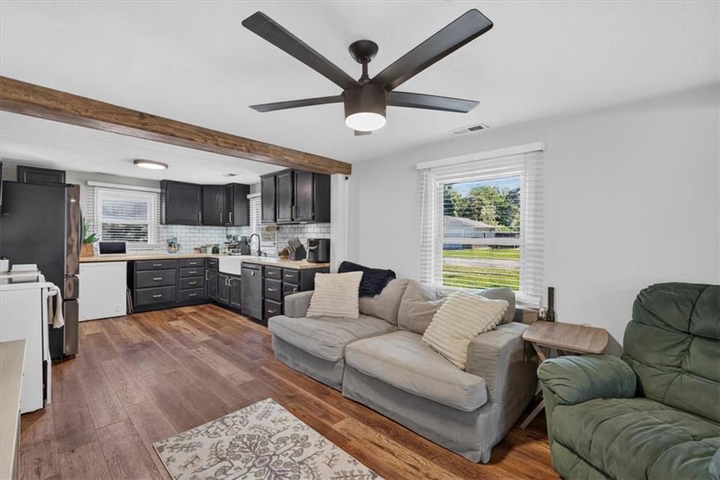 508 S Elm Street — photo 13