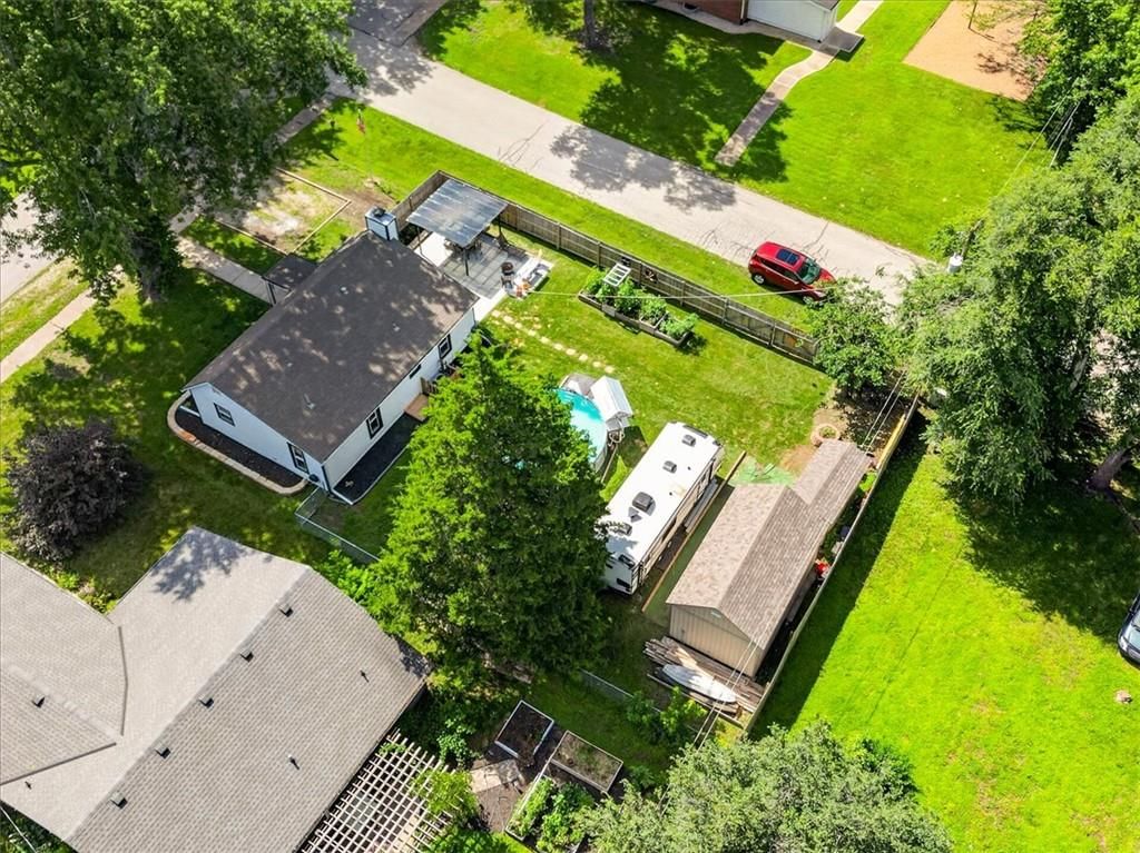 508 S Elm Street — photo 33