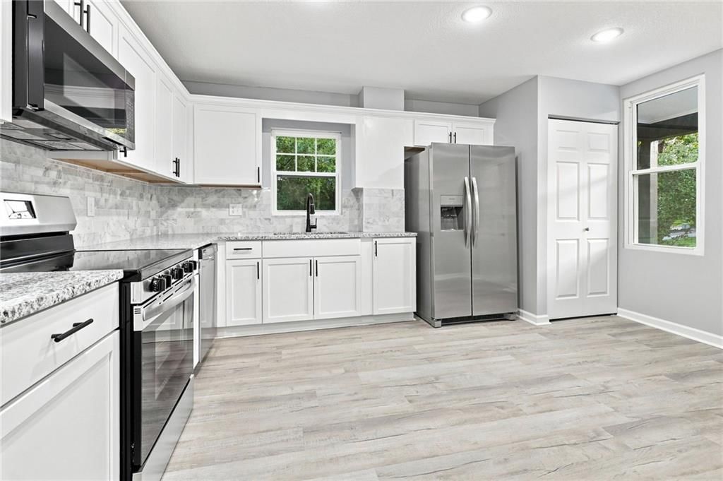 2421 N 72ND Street — photo 10