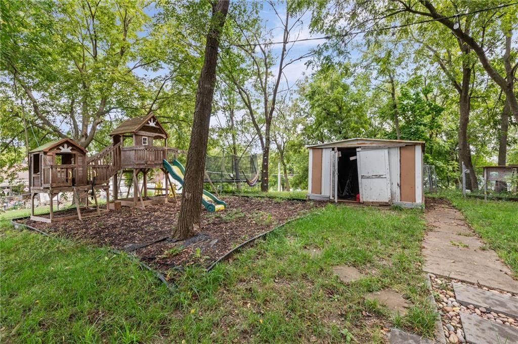 3901 S 22nd Street — photo 29