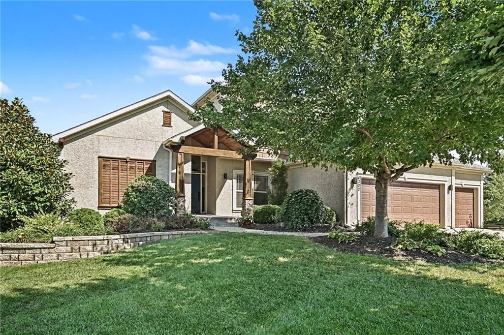4302 NE 95th Court, Kansas City, MO: listing photo 2