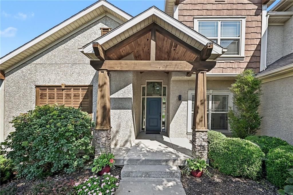 4302 NE 95th Court, Kansas City, MO: listing photo 3