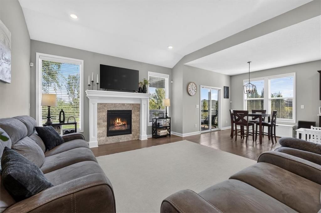Photo 12 of 53 - 504 Bentwater Drive, Raymore, MO 64083