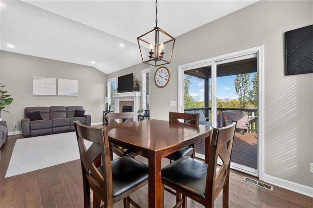 Photo 17 of 53 - 504 Bentwater Drive, Raymore, MO 64083