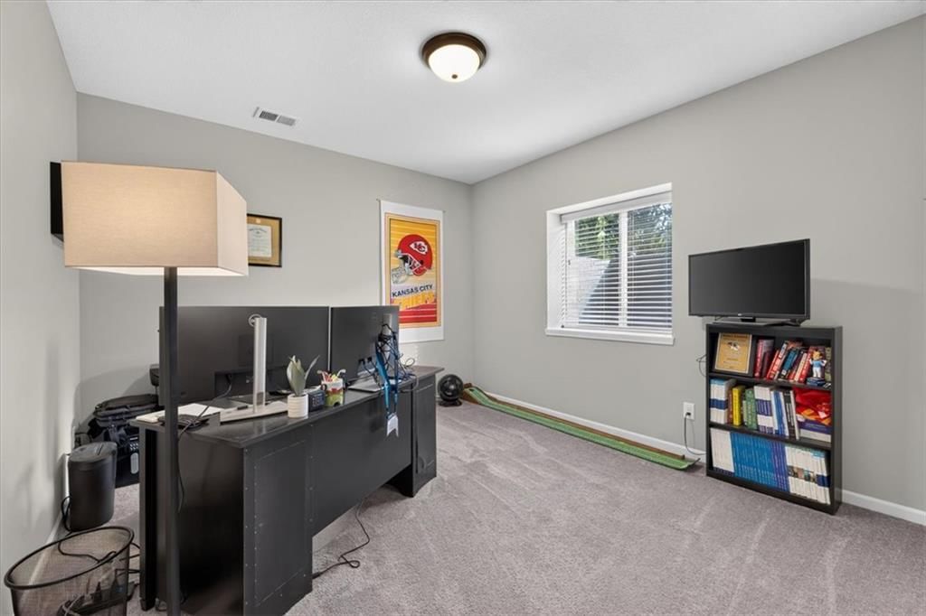 Photo 37 of 53 - 504 Bentwater Drive, Raymore, MO 64083