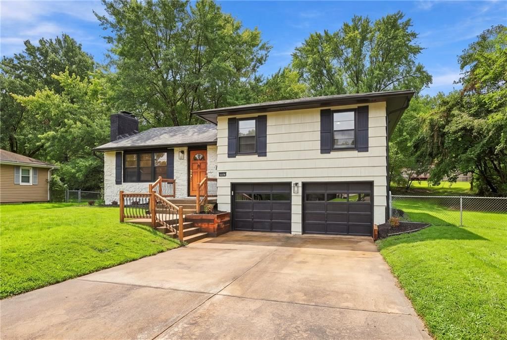 10601 E 33rd Terrace S, Independence, MO: listing photo 3