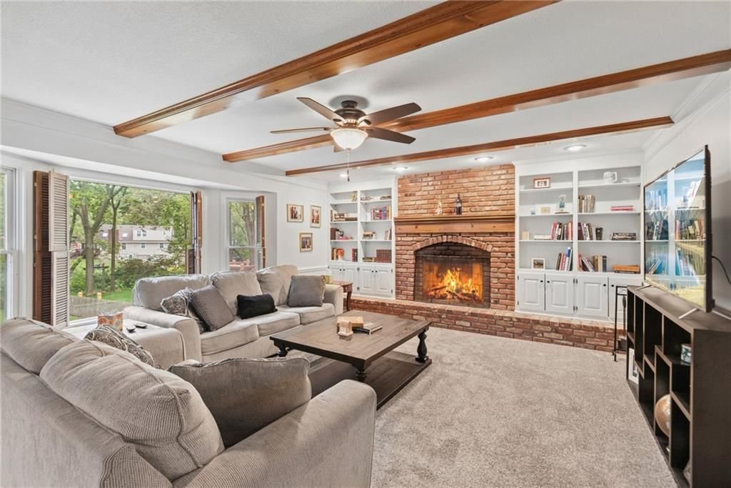 7416 N Wabash Avenue, Gladstone, MO