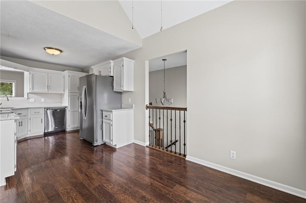 1100 Susan Street — photo 12
