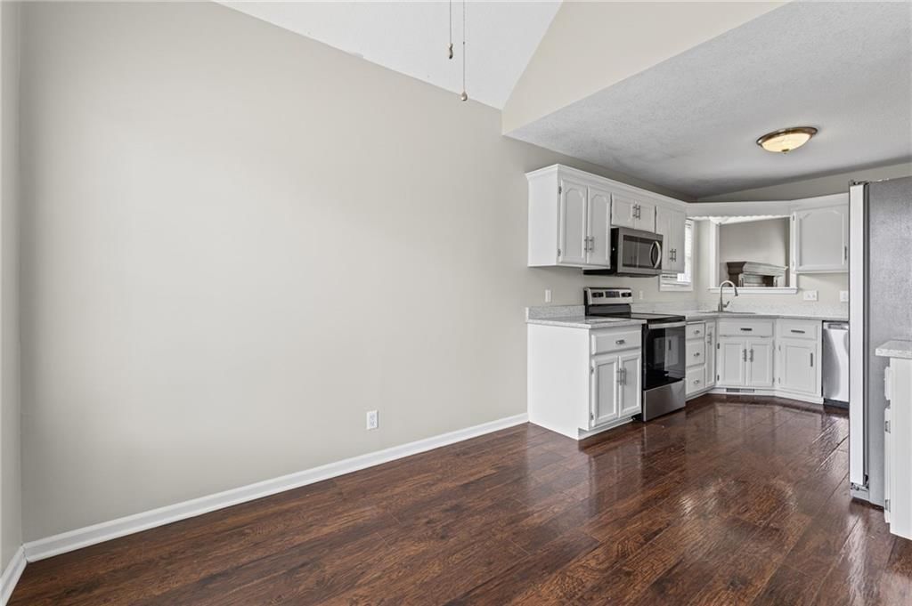 1100 Susan Street — photo 13