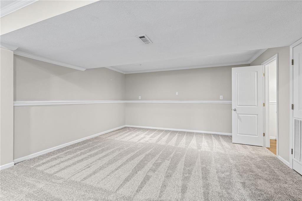 1100 Susan Street — photo 26