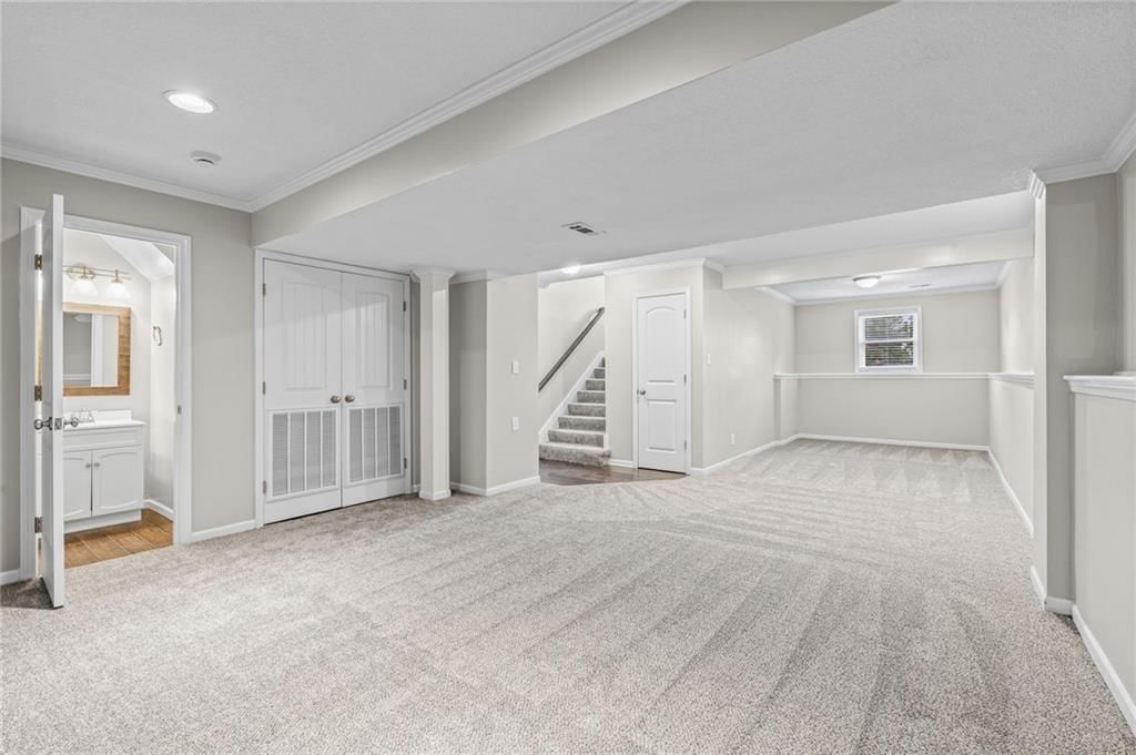 1100 Susan Street — photo 29