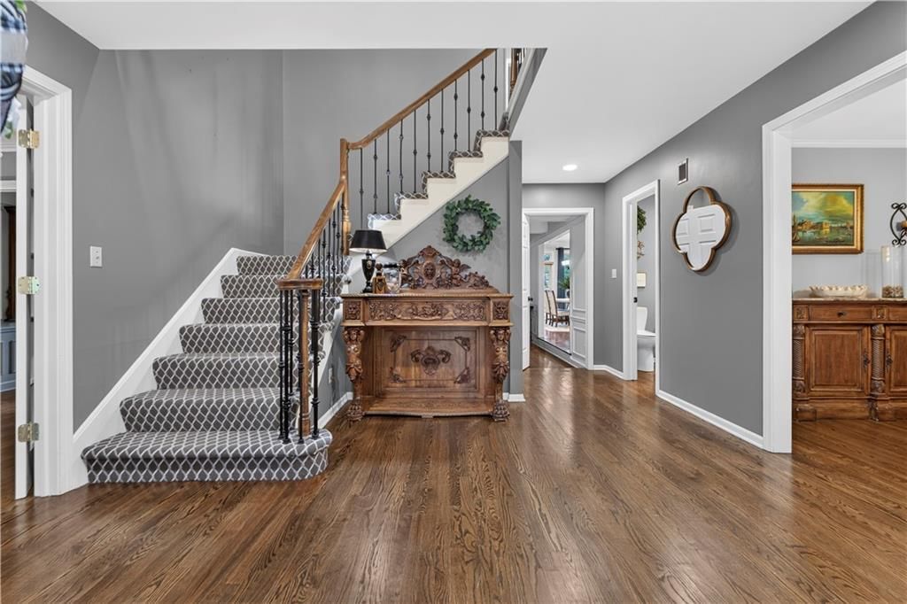 12400 Sagamore Road, Leawood, KS: listing photo 3